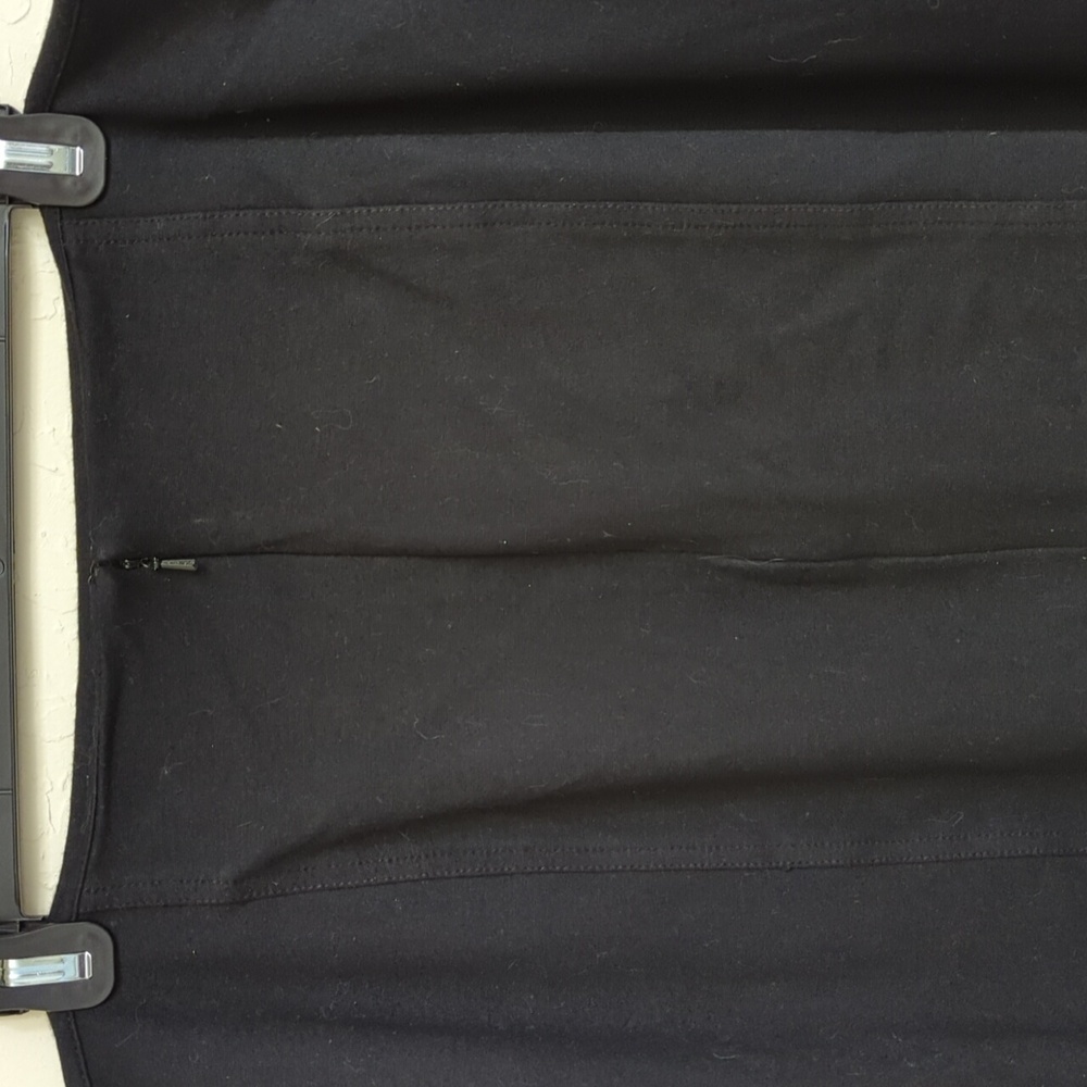 💎 WHBM Black Ponte Knit Seamed Pencil Skirt Size 12 - Flawed Gem - Picture 4 of 7